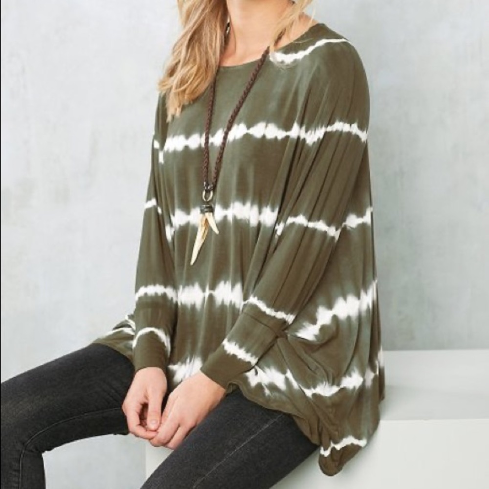 Mudpie arm green tie dye tunic